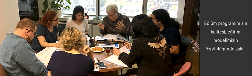 Uluslararası İlişkiler (İngilizce) Banner